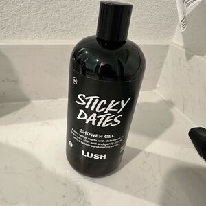 LUSH Sticky Dates Shower Gel